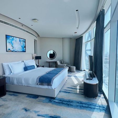 Century Marina Hotel - Lusail Екстериор снимка A bedroom at the hotel