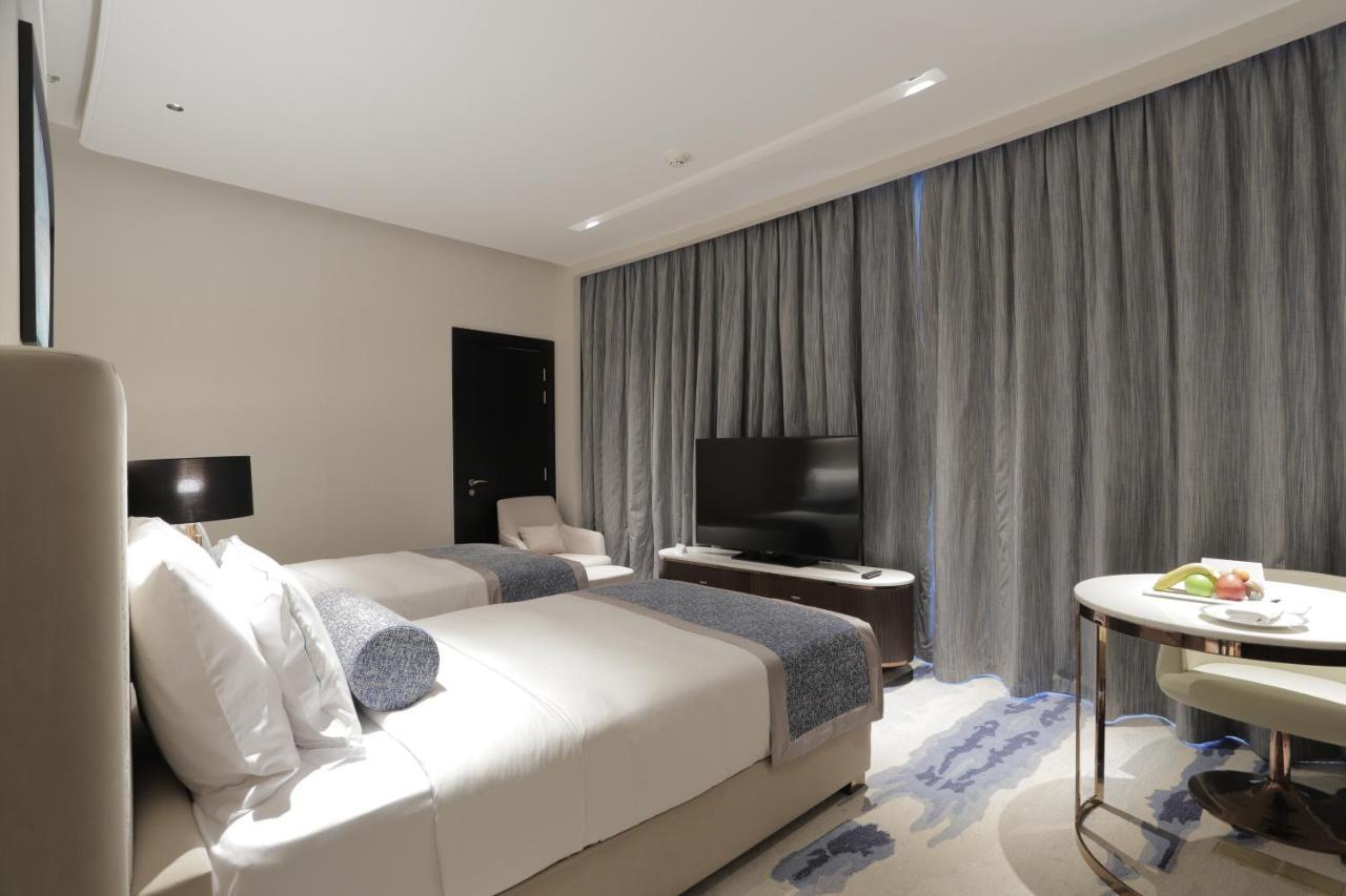 Century Marina Hotel - Lusail Екстериор снимка Deluxe Room