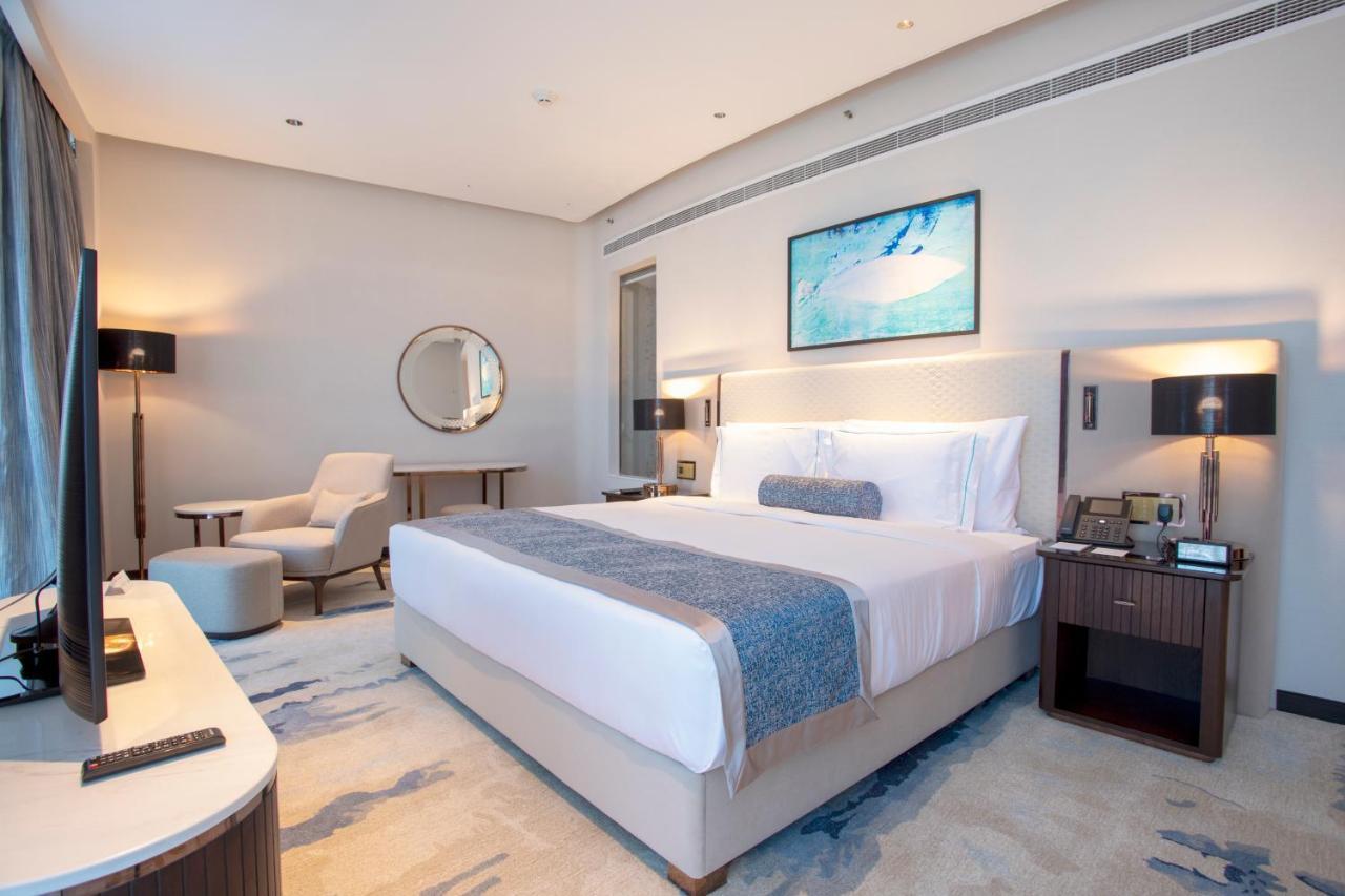 Century Marina Hotel - Lusail Екстериор снимка Deluxe Room