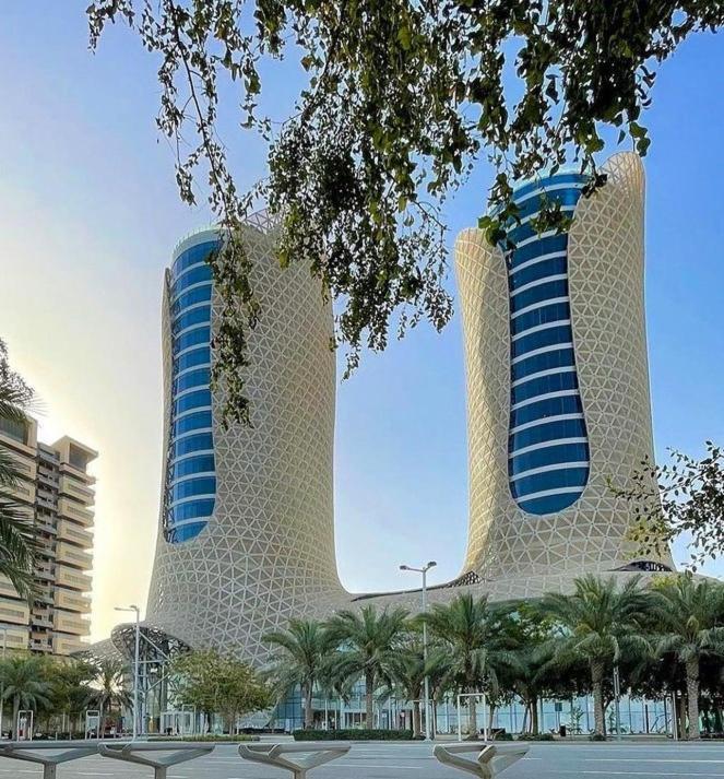 Century Marina Hotel - Lusail Екстериор снимка Al Hamra Towers