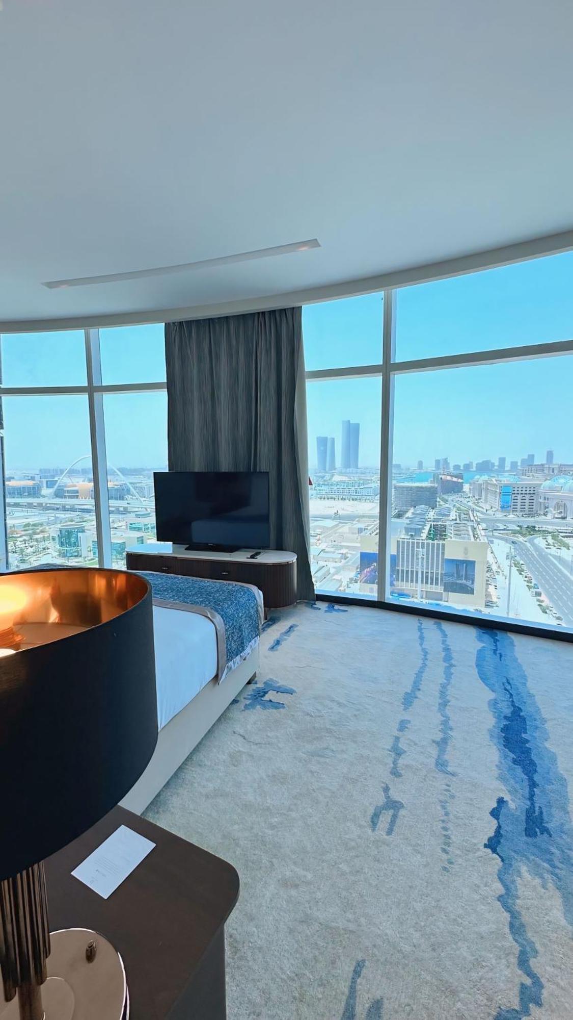Century Marina Hotel - Lusail Екстериор снимка A bedroom at the hotel