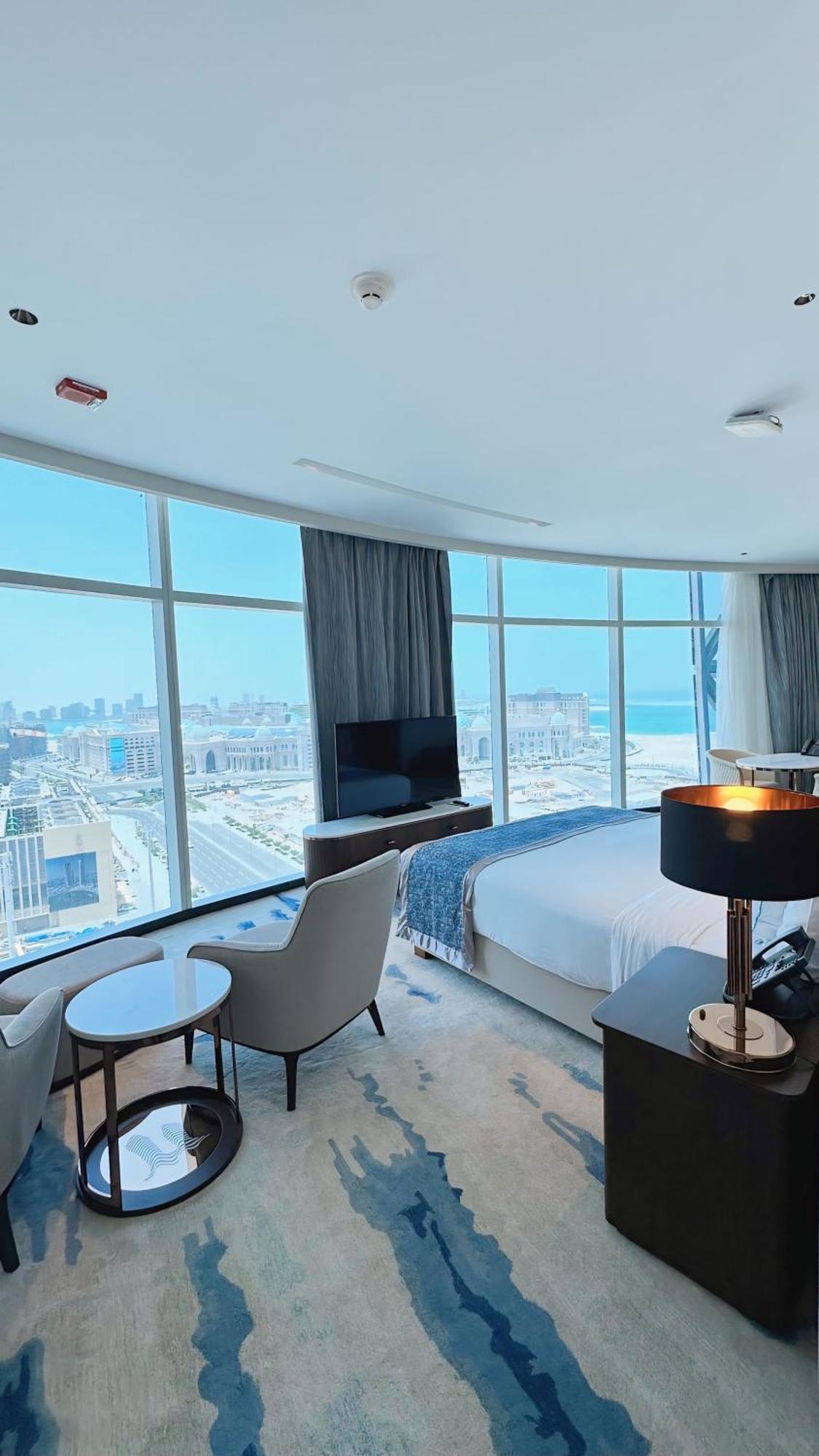 Century Marina Hotel - Lusail Екстериор снимка A bedroom at the hotel
